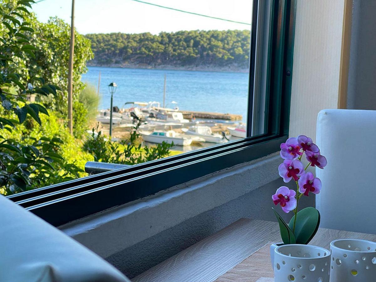 Apartments Near The Sea Barbat Barbat na Rabu Εξωτερικό φωτογραφία