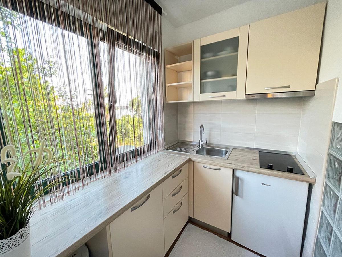 Apartments Near The Sea Barbat Barbat na Rabu Εξωτερικό φωτογραφία
