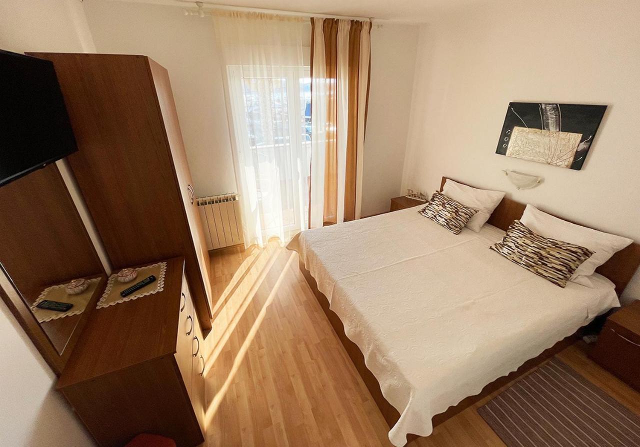 Apartments Near The Sea Barbat Barbat na Rabu Δωμάτιο φωτογραφία