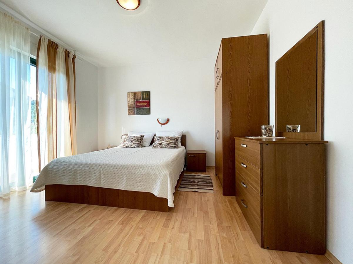 Apartments Near The Sea Barbat Barbat na Rabu Δωμάτιο φωτογραφία