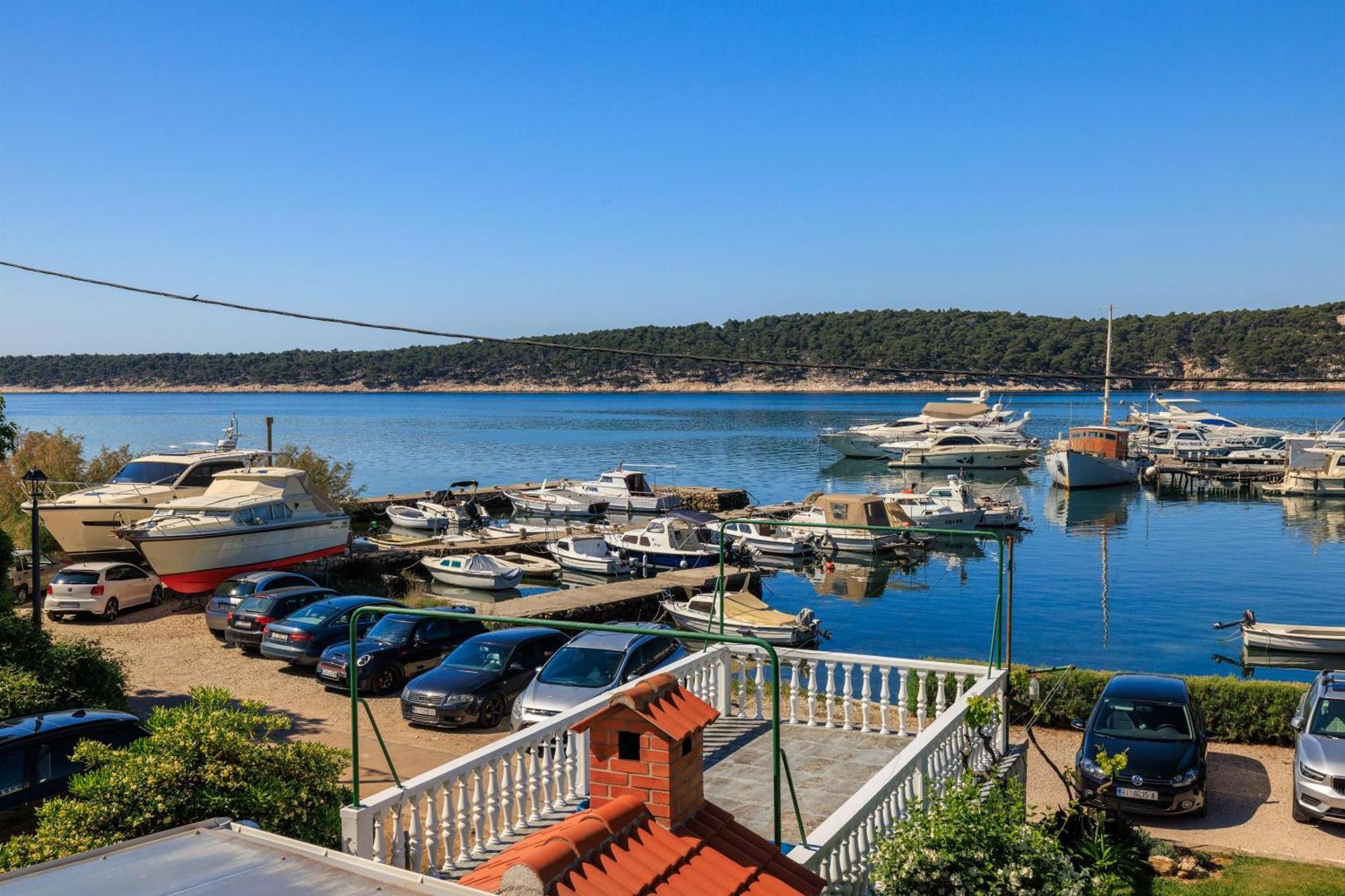 Apartments Near The Sea Barbat Barbat na Rabu Εξωτερικό φωτογραφία
