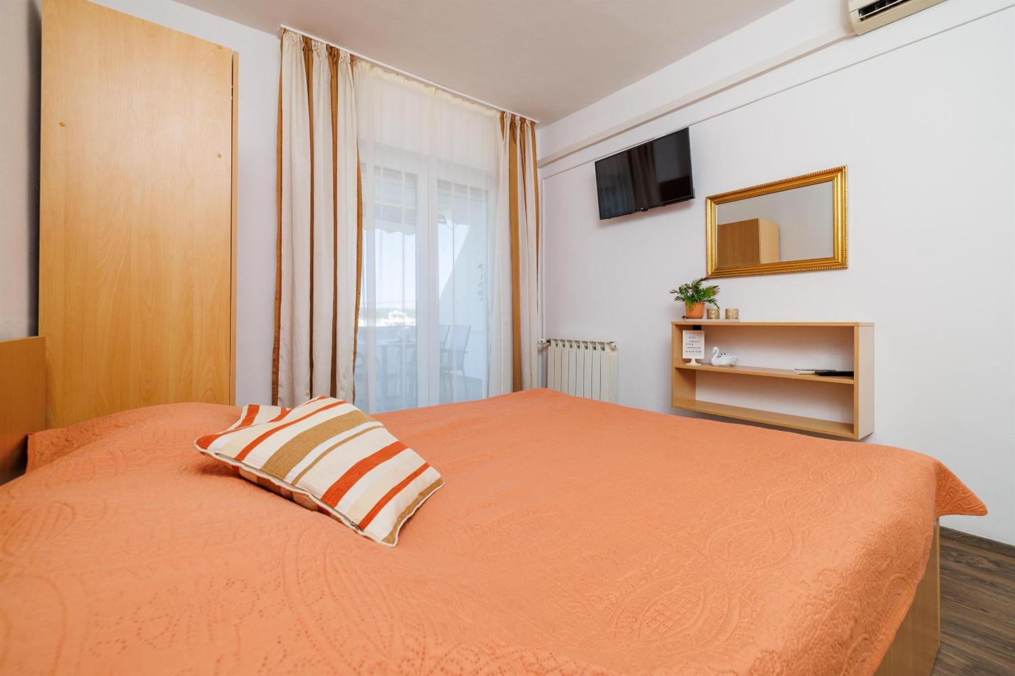 Apartments Near The Sea Barbat Barbat na Rabu Εξωτερικό φωτογραφία