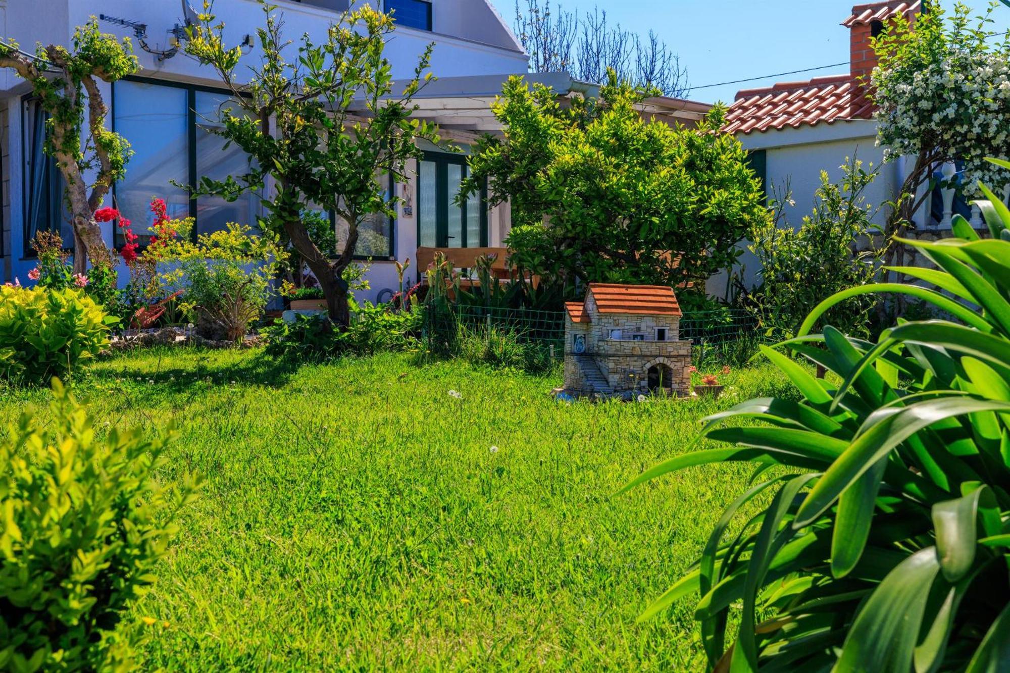 Apartments Near The Sea Barbat Barbat na Rabu Εξωτερικό φωτογραφία