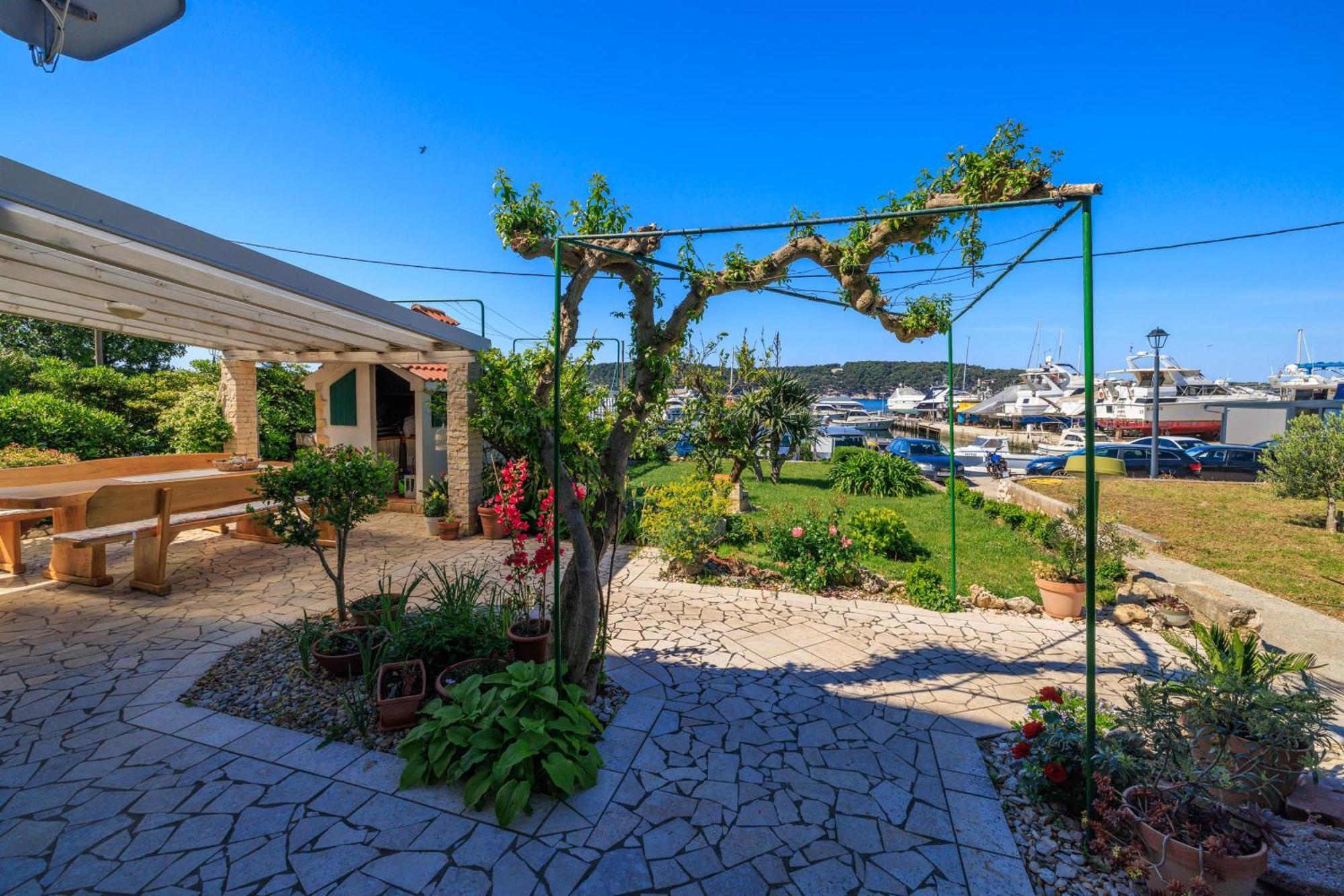 Apartments Near The Sea Barbat Barbat na Rabu Εξωτερικό φωτογραφία